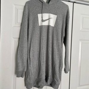 Nike women’s hoodie dress size M EUC